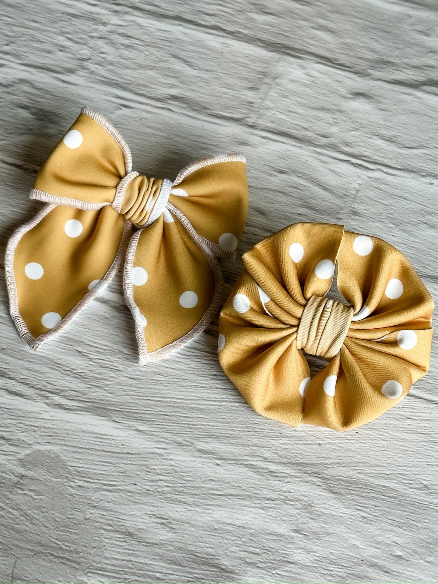 YELLOW POLKA DOTS
